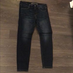 American eagle dark wash skinny jeans. Size 14